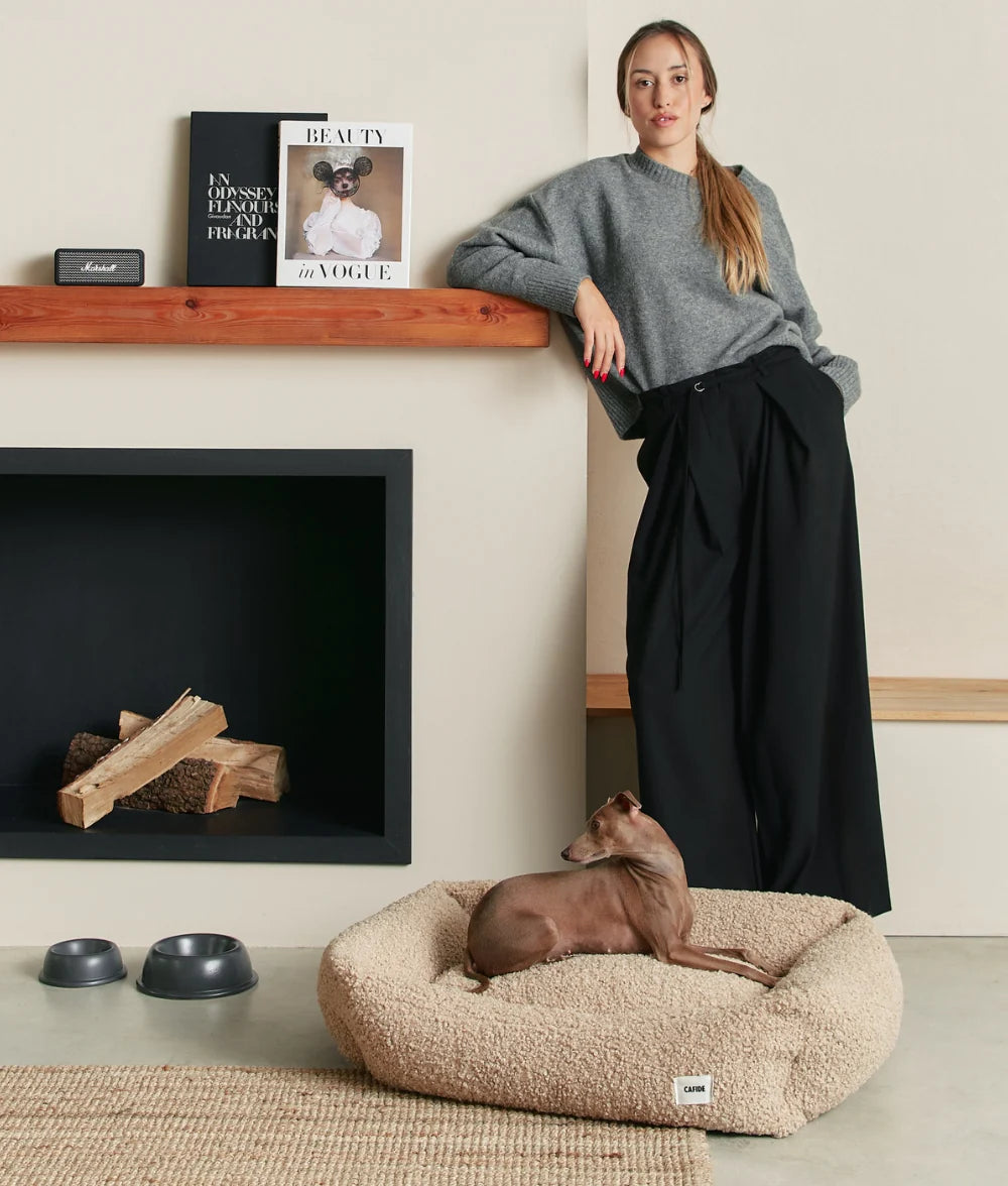 Beige Fleece Dog Bed, Snozy